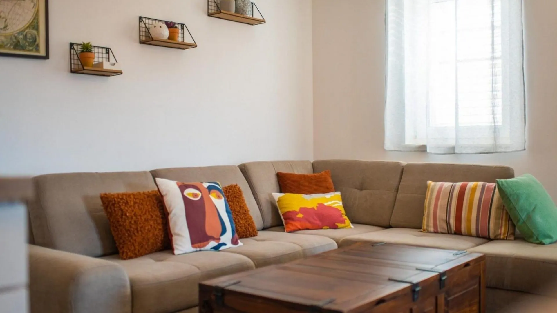 Charming And Tranquil Kastel Gomilica Apartment With Balcony And Patio Kastela