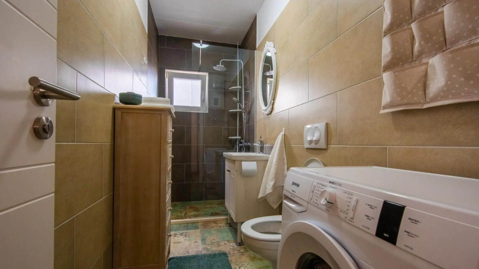 Charming And Tranquil Kastel Gomilica Apartment With Balcony And Patio Kastela 0*,