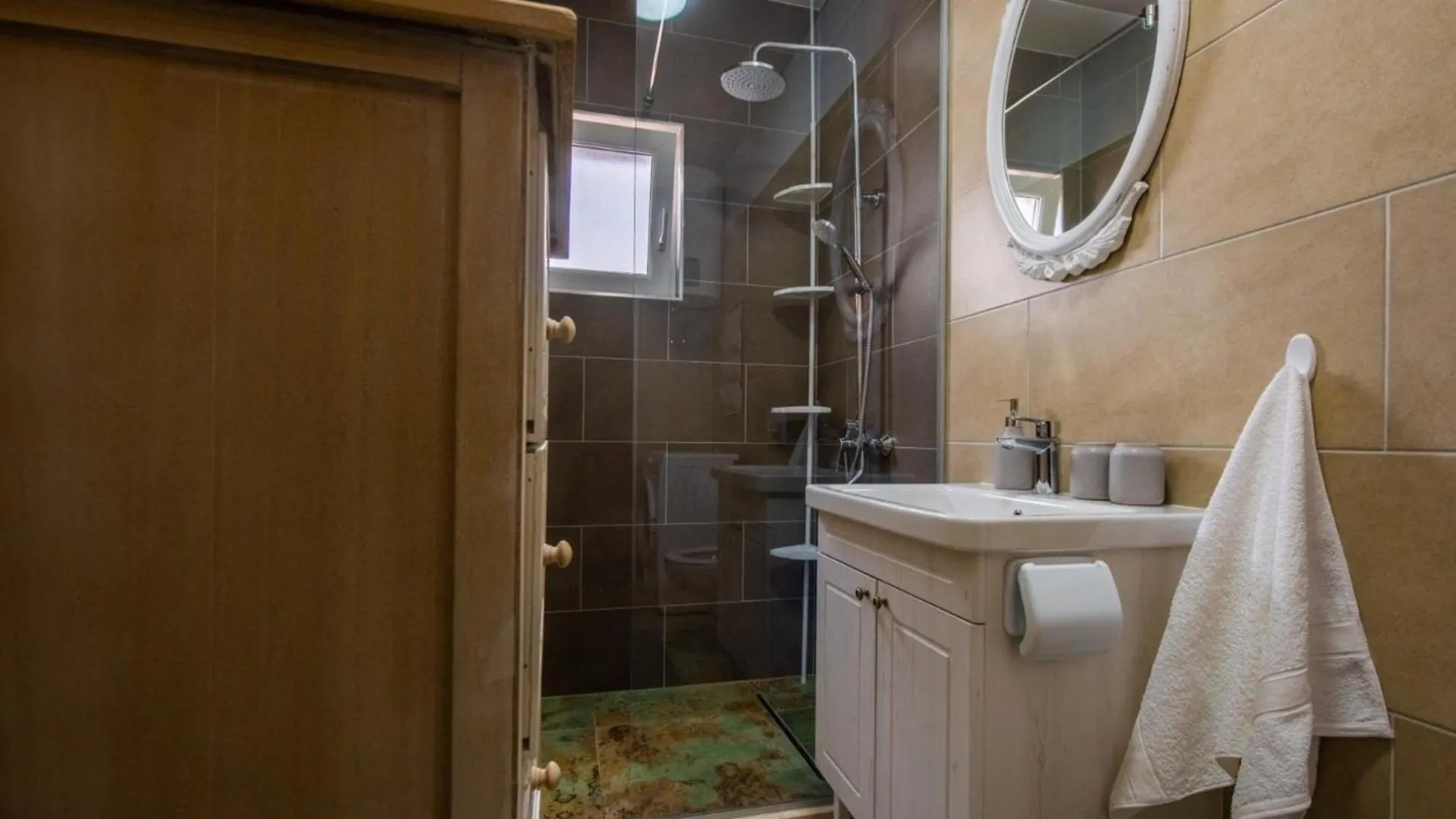 Charming And Tranquil Kastel Gomilica Apartment With Balcony And Patio Kastela Croatia