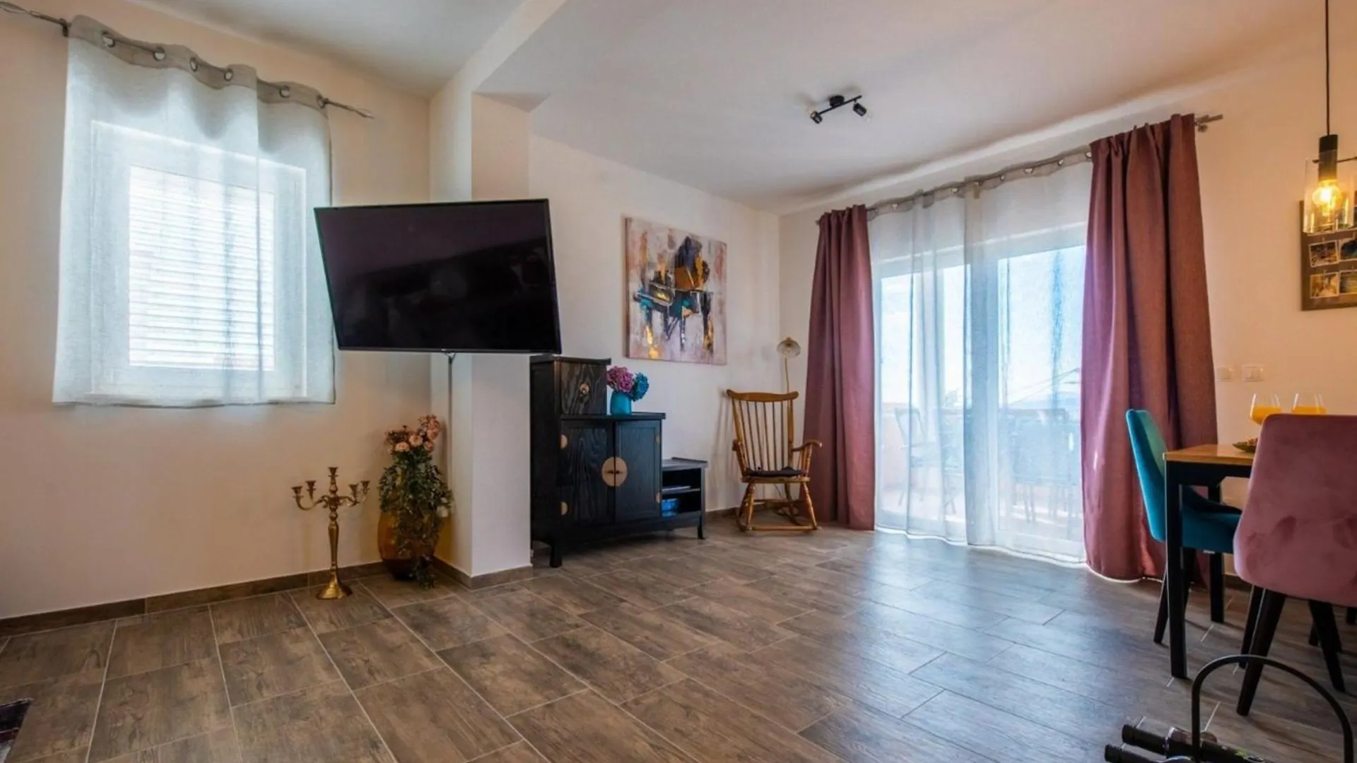 Charming And Tranquil Kastel Gomilica Apartment With Balcony And Patio Kastela