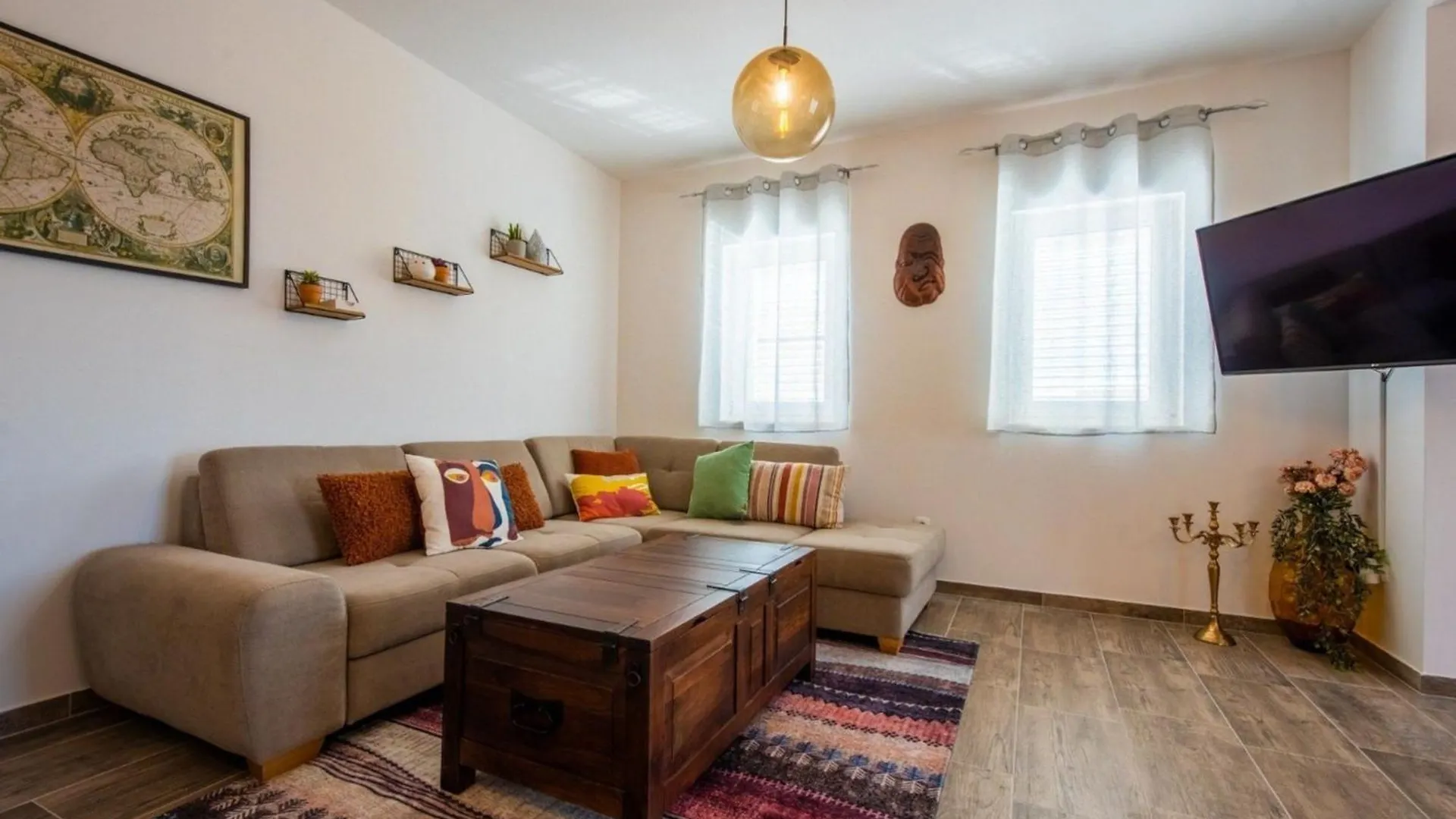 Charming And Tranquil Kastel Gomilica Apartment With Balcony And Patio Kastela 0*,  Croatia