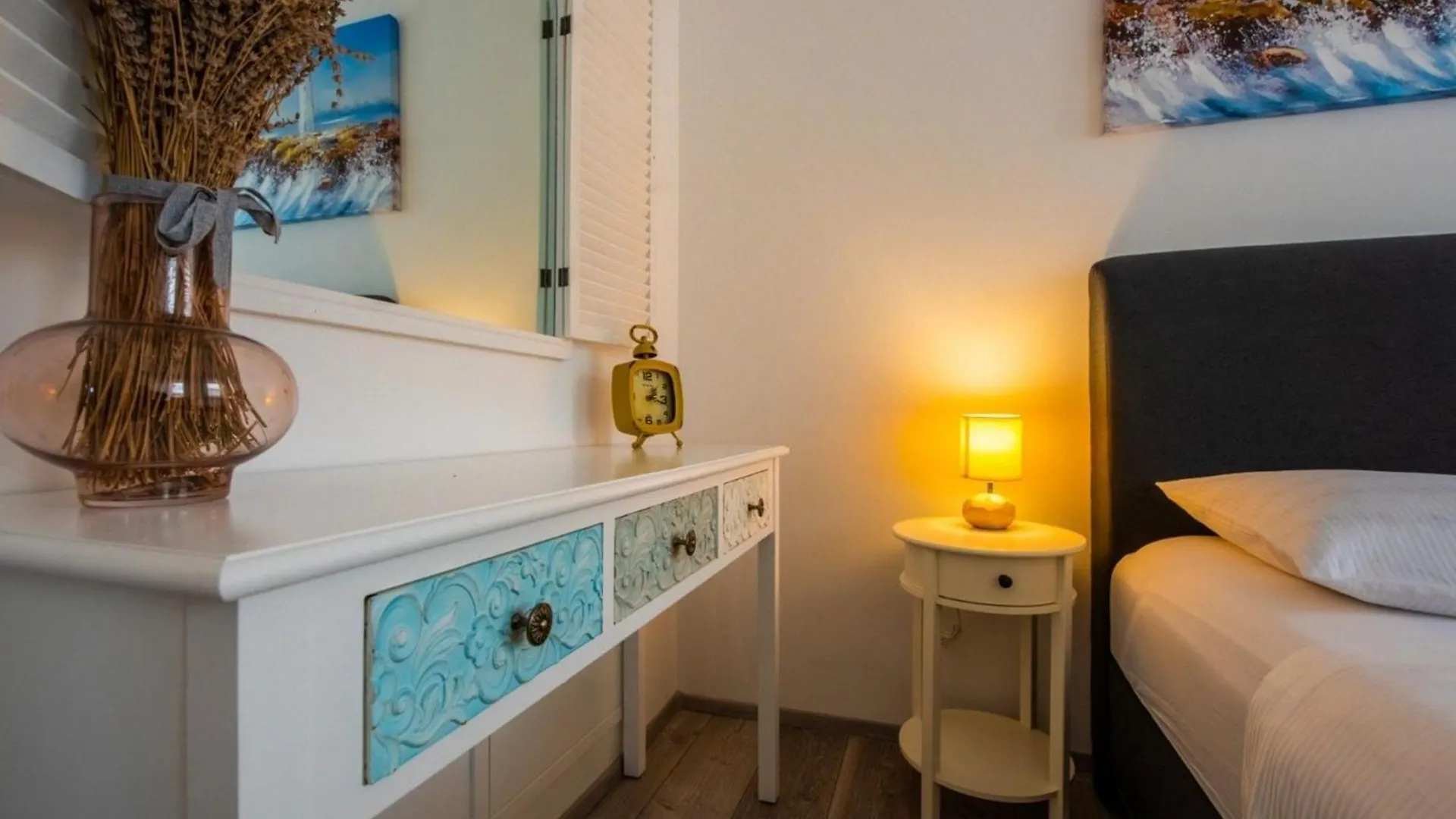 Charming And Tranquil Kastel Gomilica Apartment With Balcony And Patio Kastela
