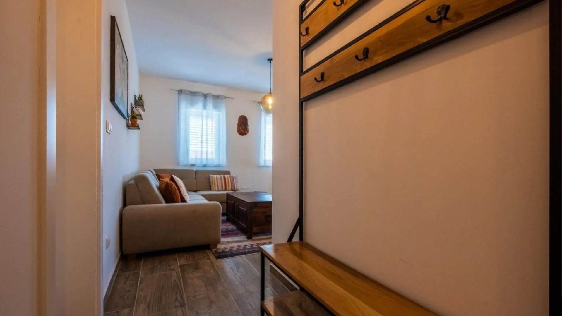 Charming And Tranquil Kastel Gomilica Apartment With Balcony And Patio Kastela